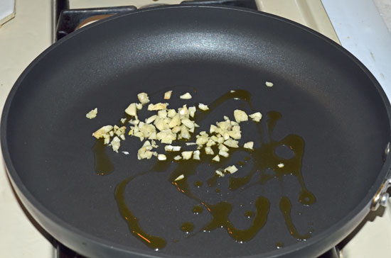 garlic in the skillet